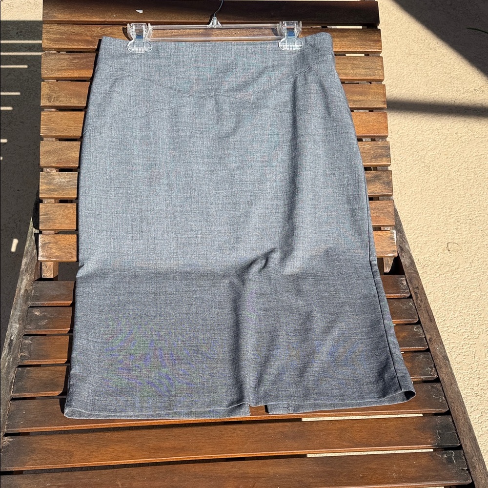 Chic Gray Pencil Skirt for Women